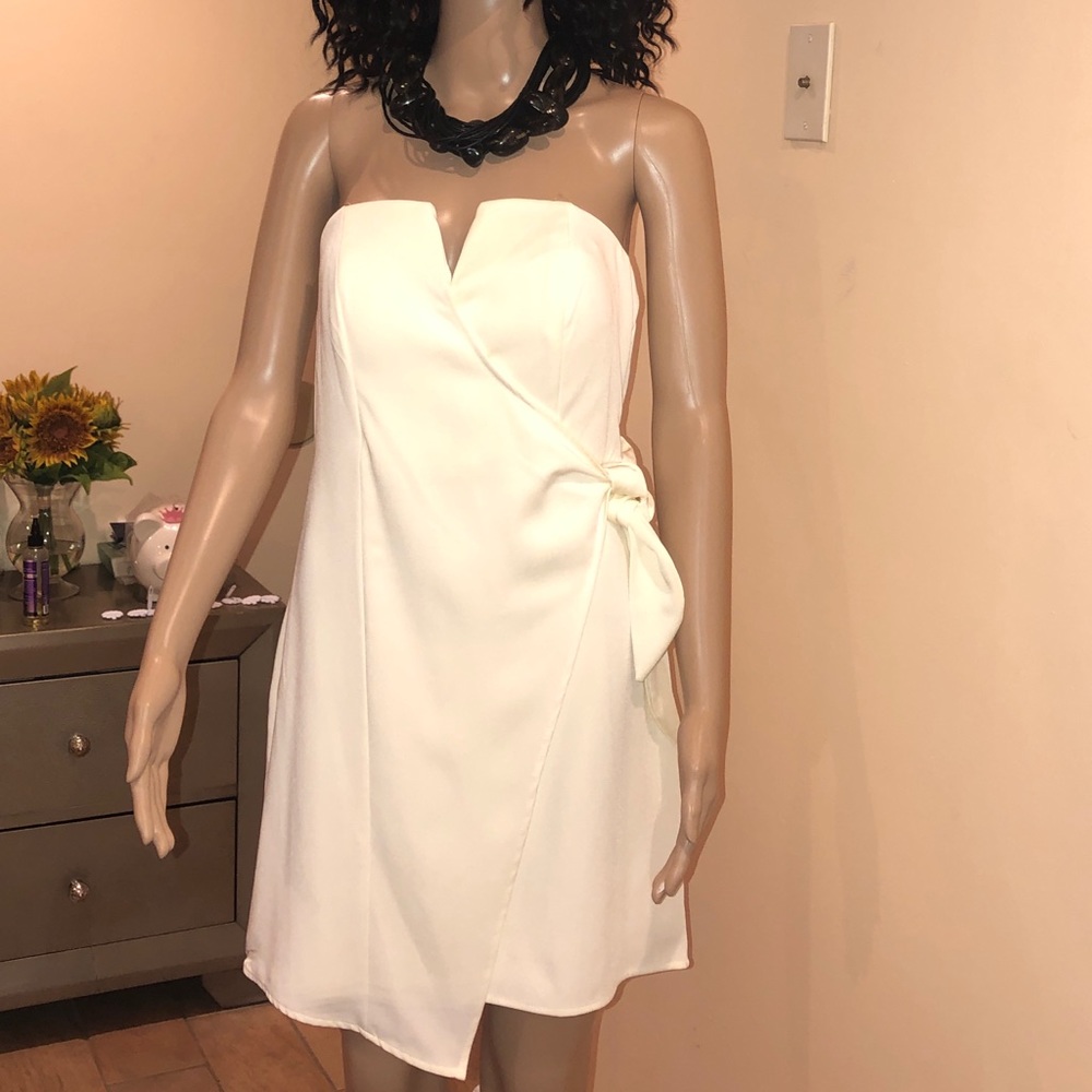 Dress - Picture 2 of 8
